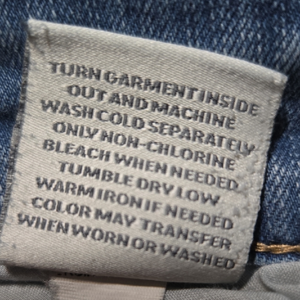 D18 Torrid Distressed Cropped Jeans High Rise 5 Pocket Stretch Ankle - Picture 12 of 12